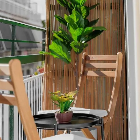 Sunny & Modern For 3 Persons Apartment Athens
